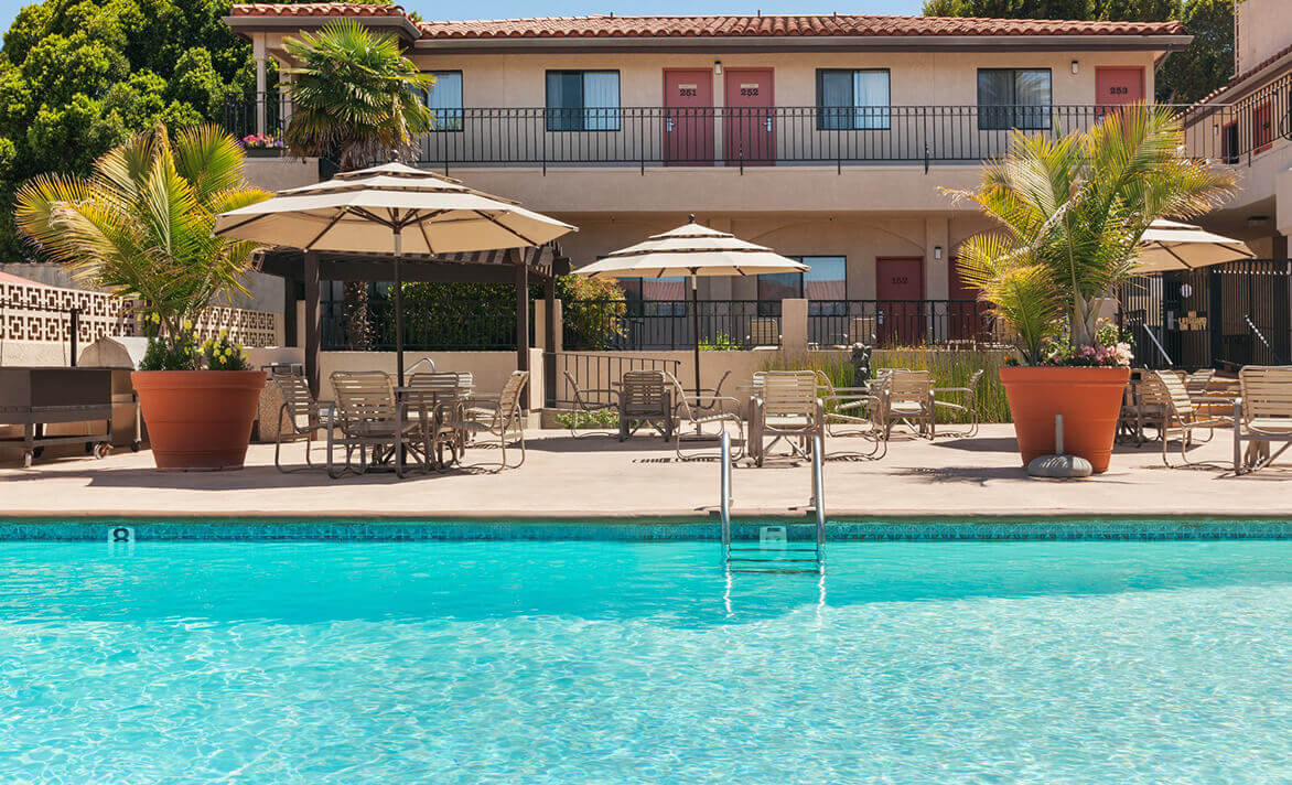 Pool at Sands Inn & Suites