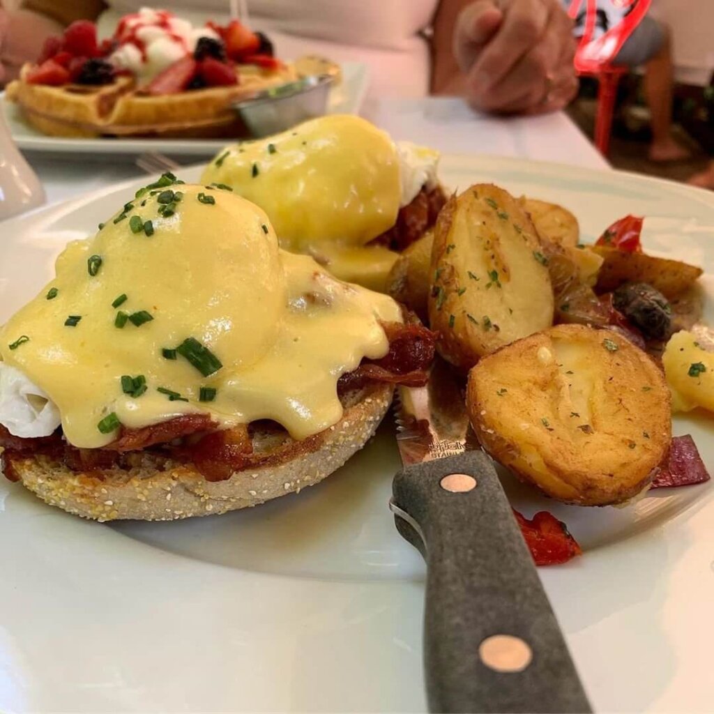 Eggs Benedict 